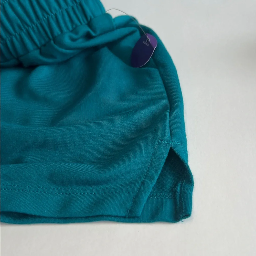 NWT Xersion Women's Teal Lounge Casual Shorts with Pockets Size Large Semi-Fit